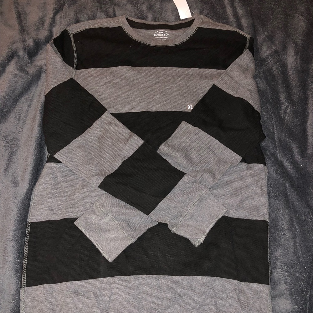 Sweater - Picture 3 of 3